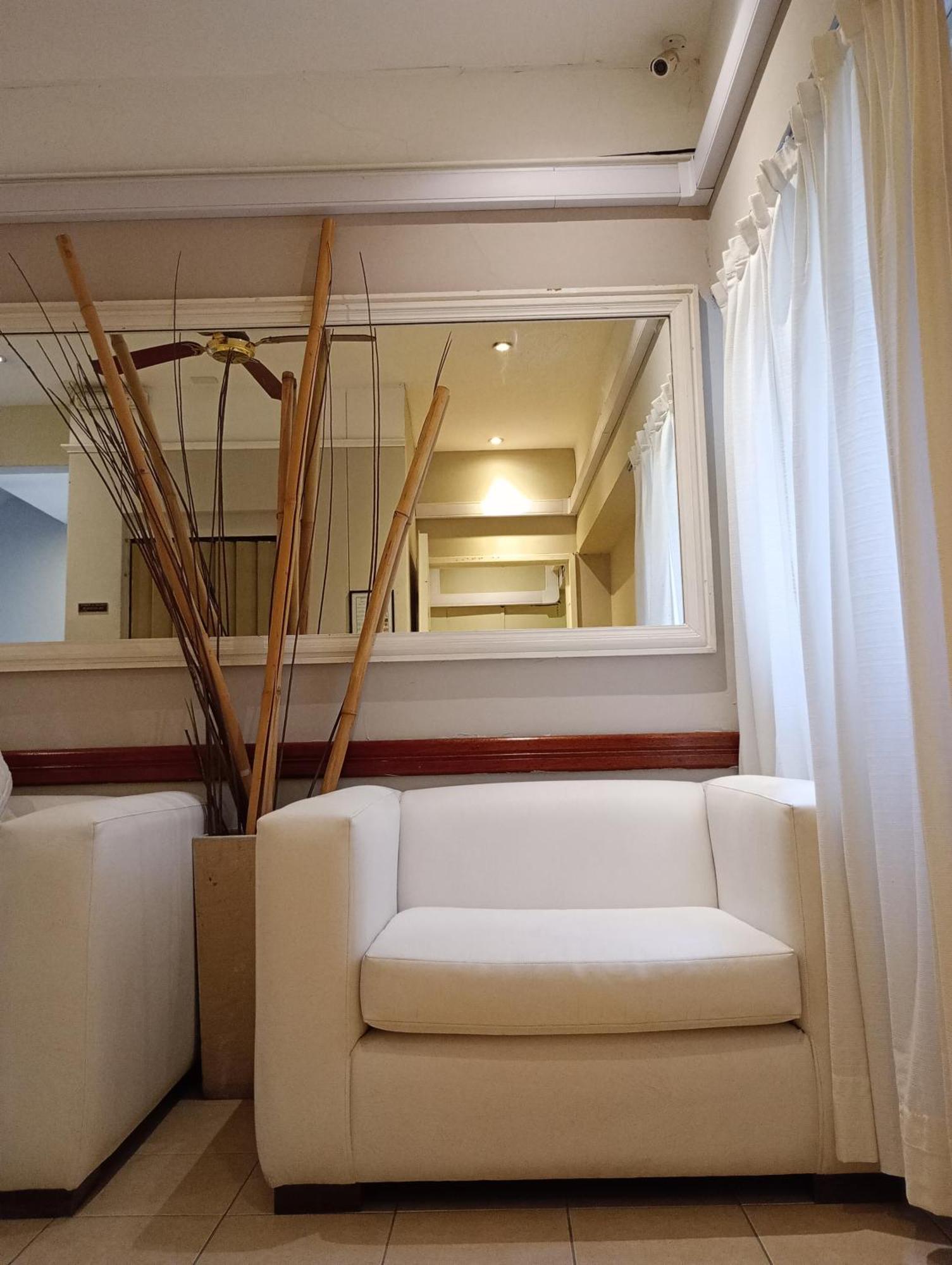 Hotel Milan Buenos Aires Exterior photo